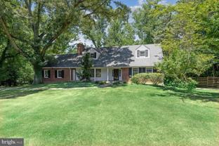 7001 Longwood Dr - Photo 1 of 1
