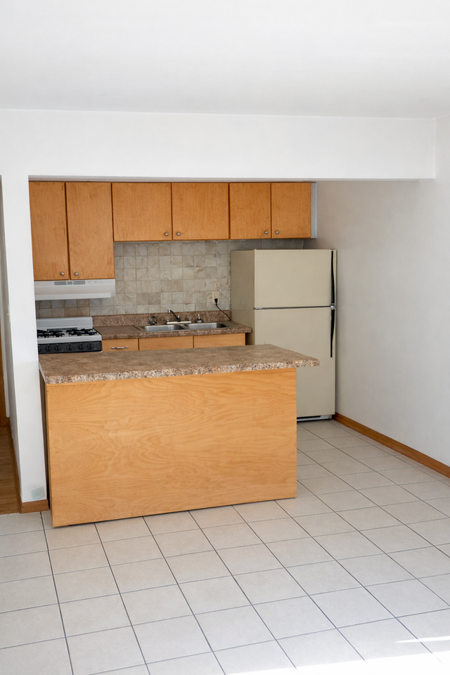 800-UNIV - Photo 6 of 12