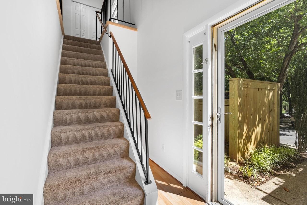 13207 Meander Cove Dr #71 - Photo 3 of 40