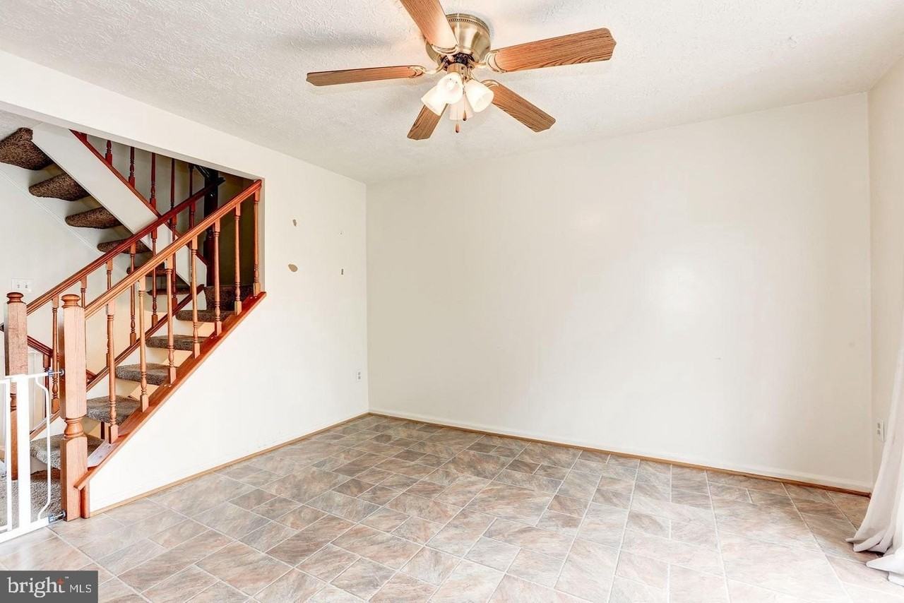 10117 Shelldrake Cir - Photo 6 of 14