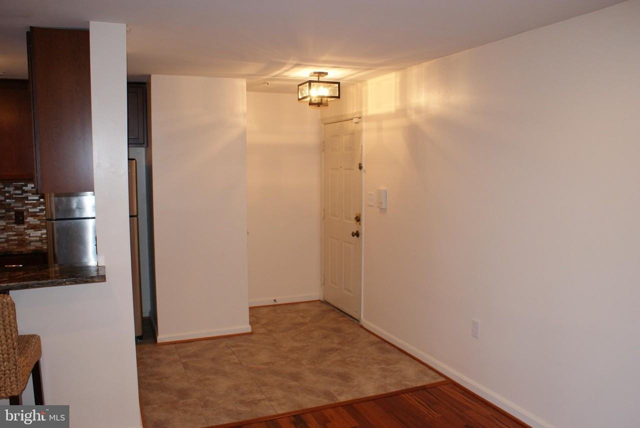 9716 Lake Pointe Ct #203 - Photo 3 of 25