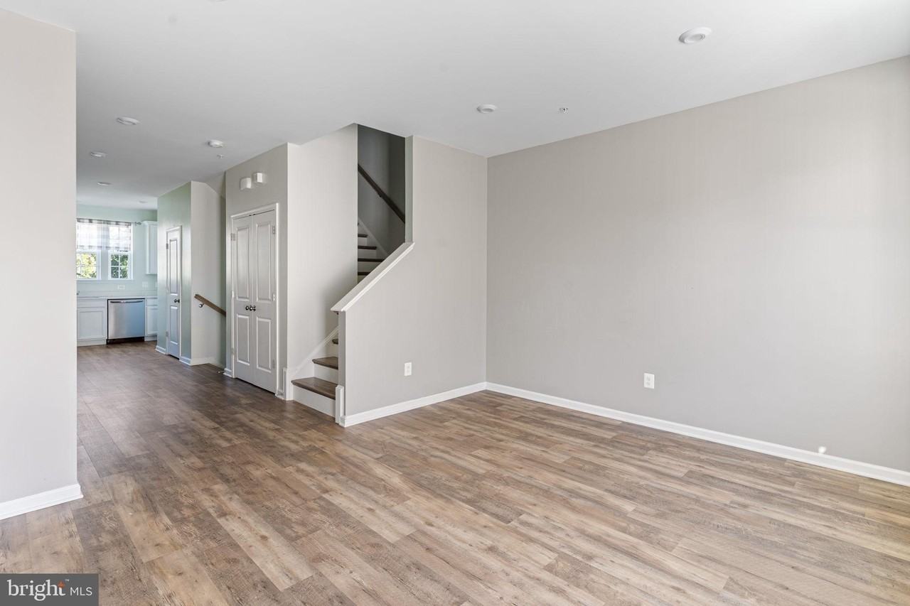 43767 Winterberry Way - Photo 5 of 17