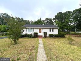 featured image of 440 Bernshouse Ave