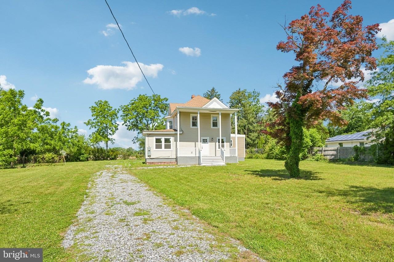 2470 S Main Rd - Photo 2 of 50
