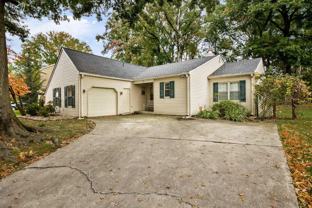 15 Embassy Dr - Photo 1 of 1