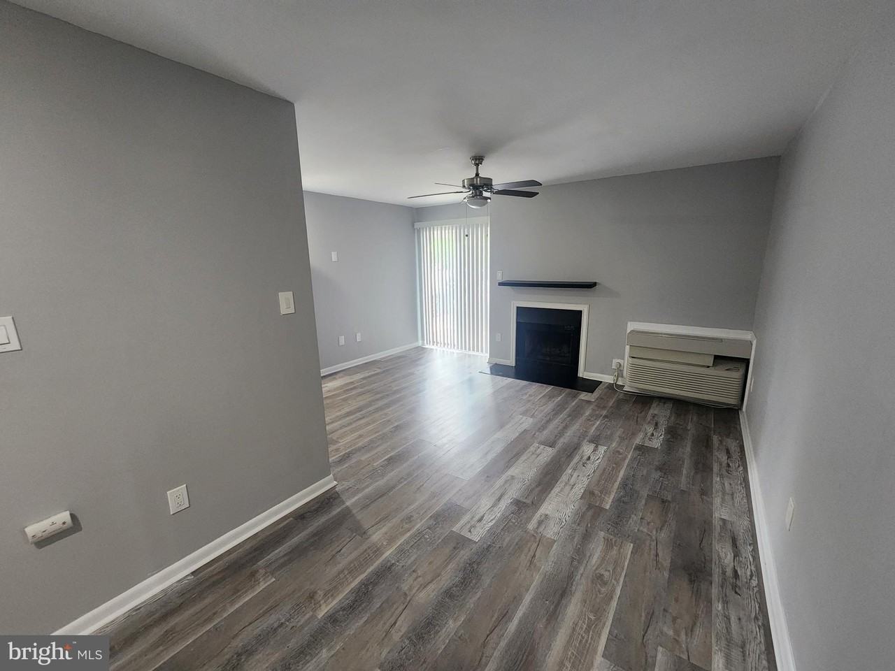 2029 Lucas Ln - Photo 3 of 9