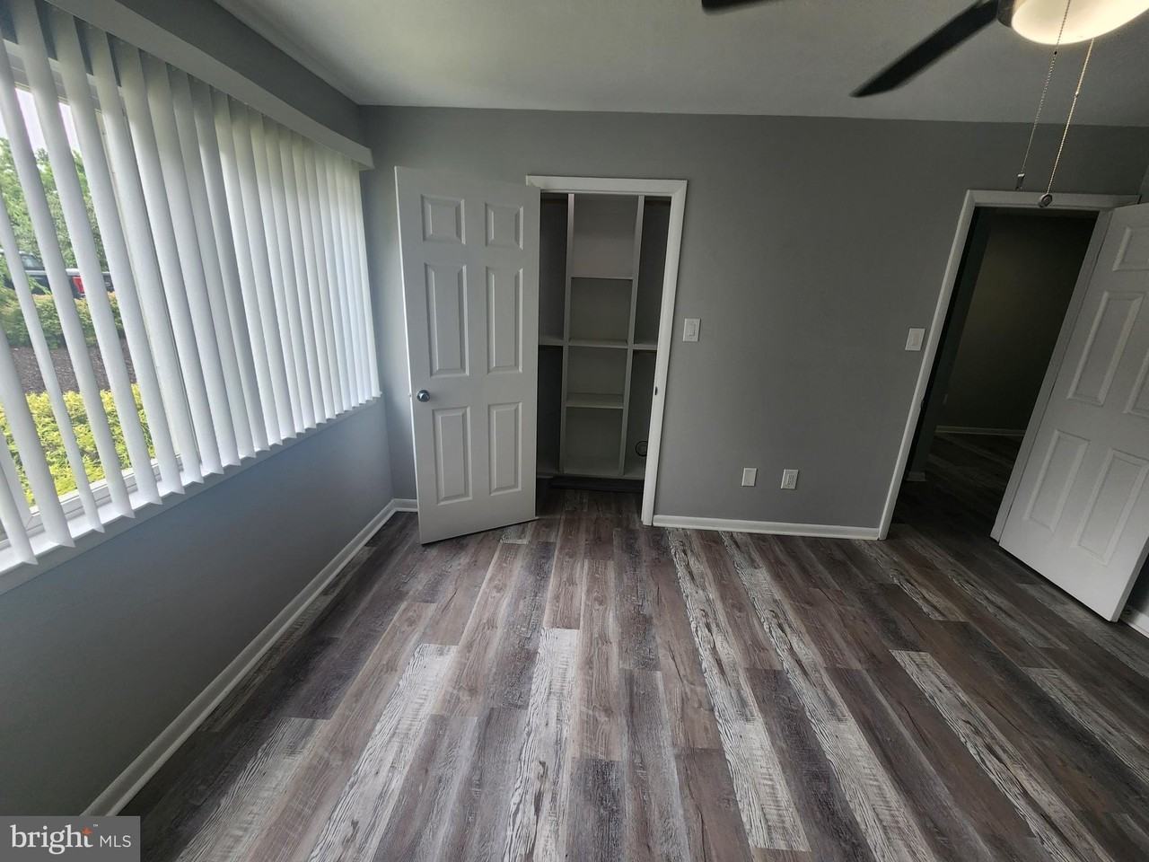 2029 Lucas Ln - Photo 4 of 9