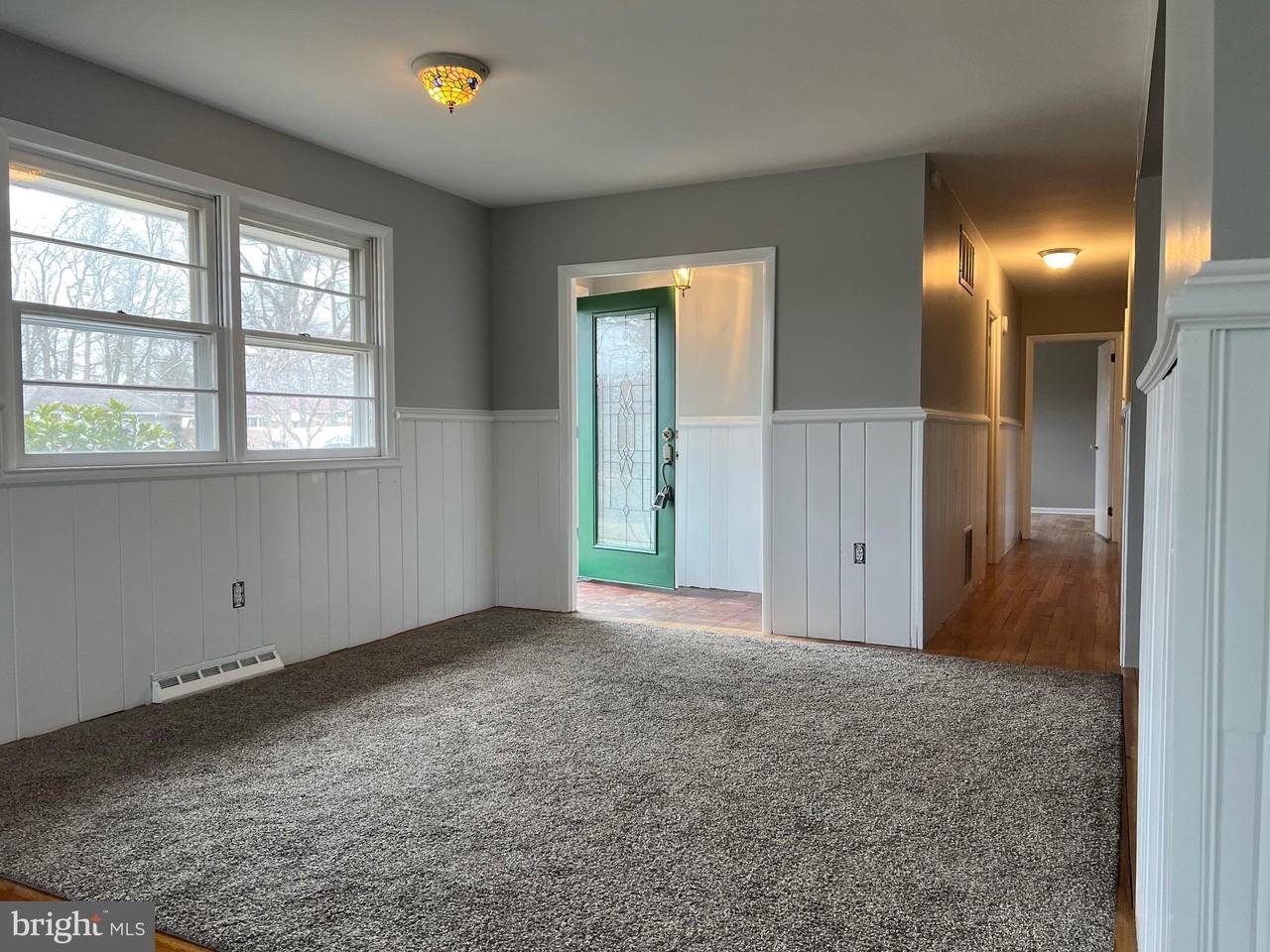 502 Glider Ave - Photo 6 of 17