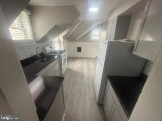 18 N Pearl St #8 - Photo 4 of 10