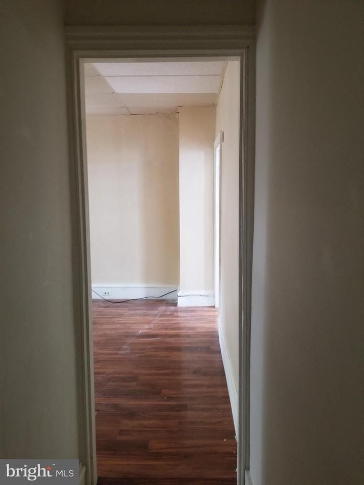 336 N 6th St #3 - Photo 7 of 7