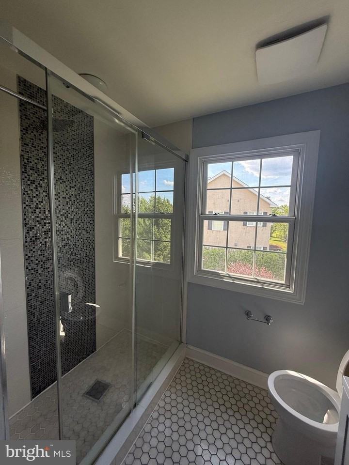 714 Marcus Cir - Photo 7 of 47