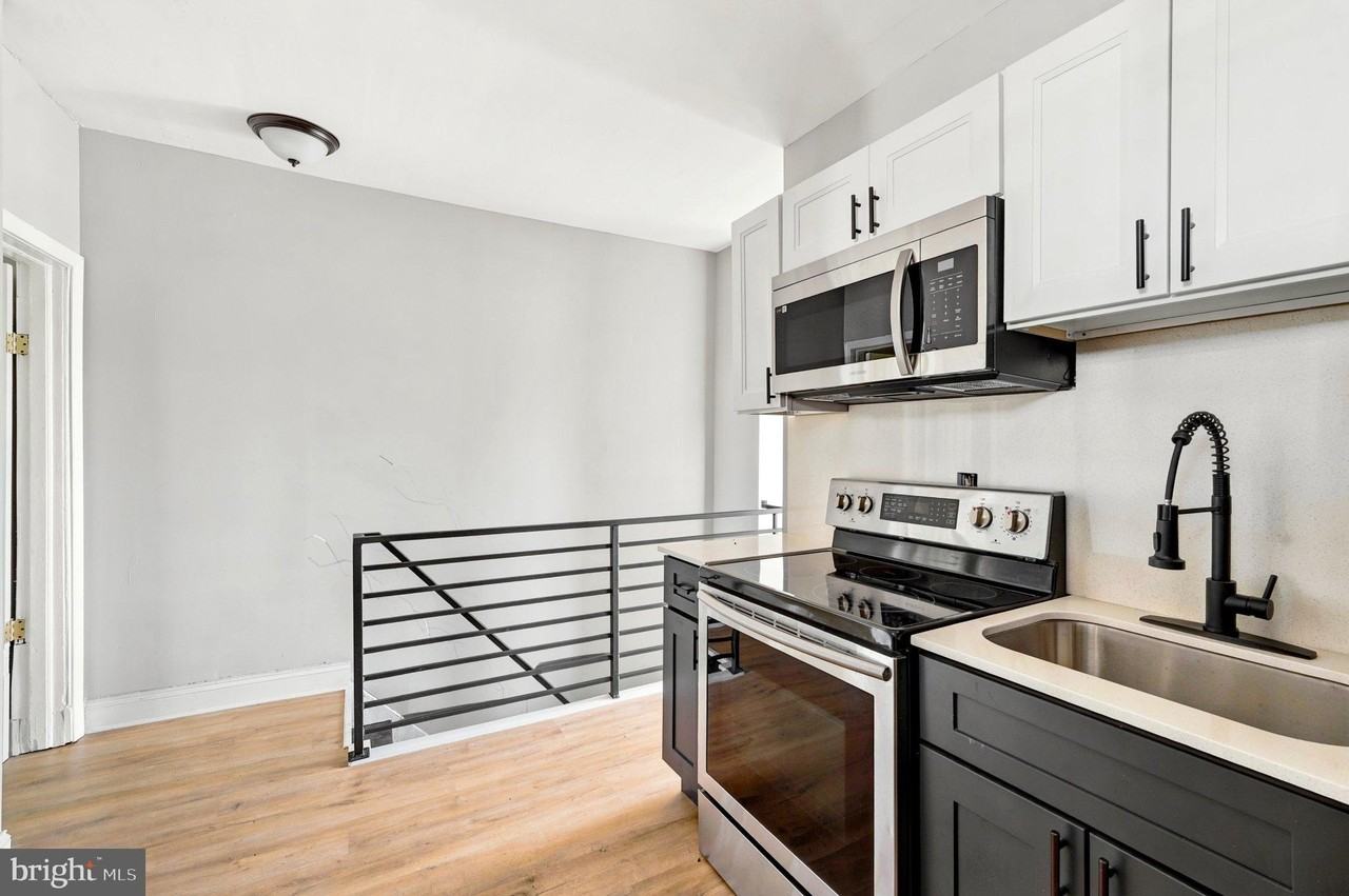 6041 Hazel Ave #2 - Photo 6 of 14