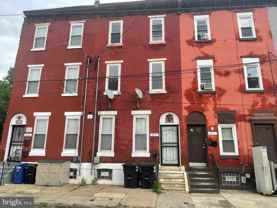 2427 N 10th St #B - Photo 1 of 1