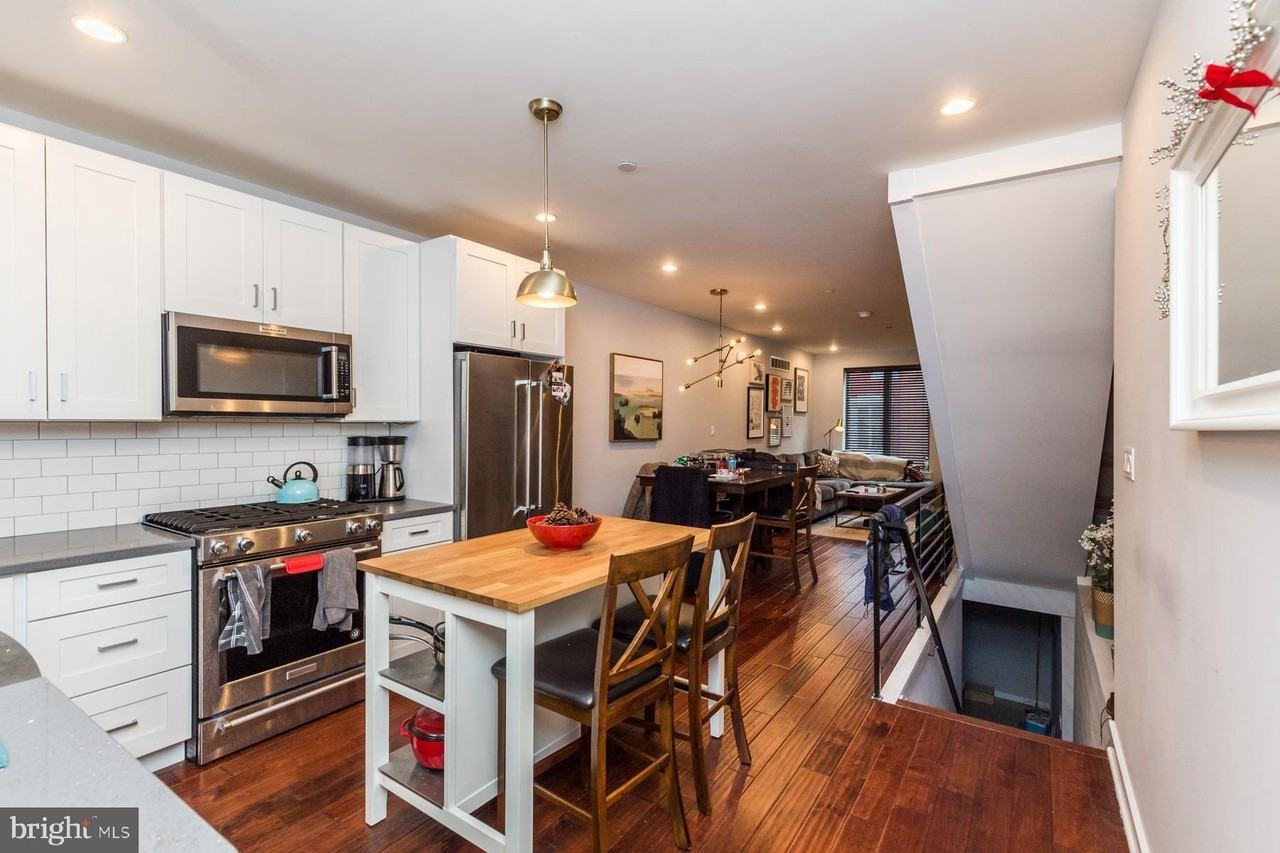 3016 Baltz St - Photo 6 of 32