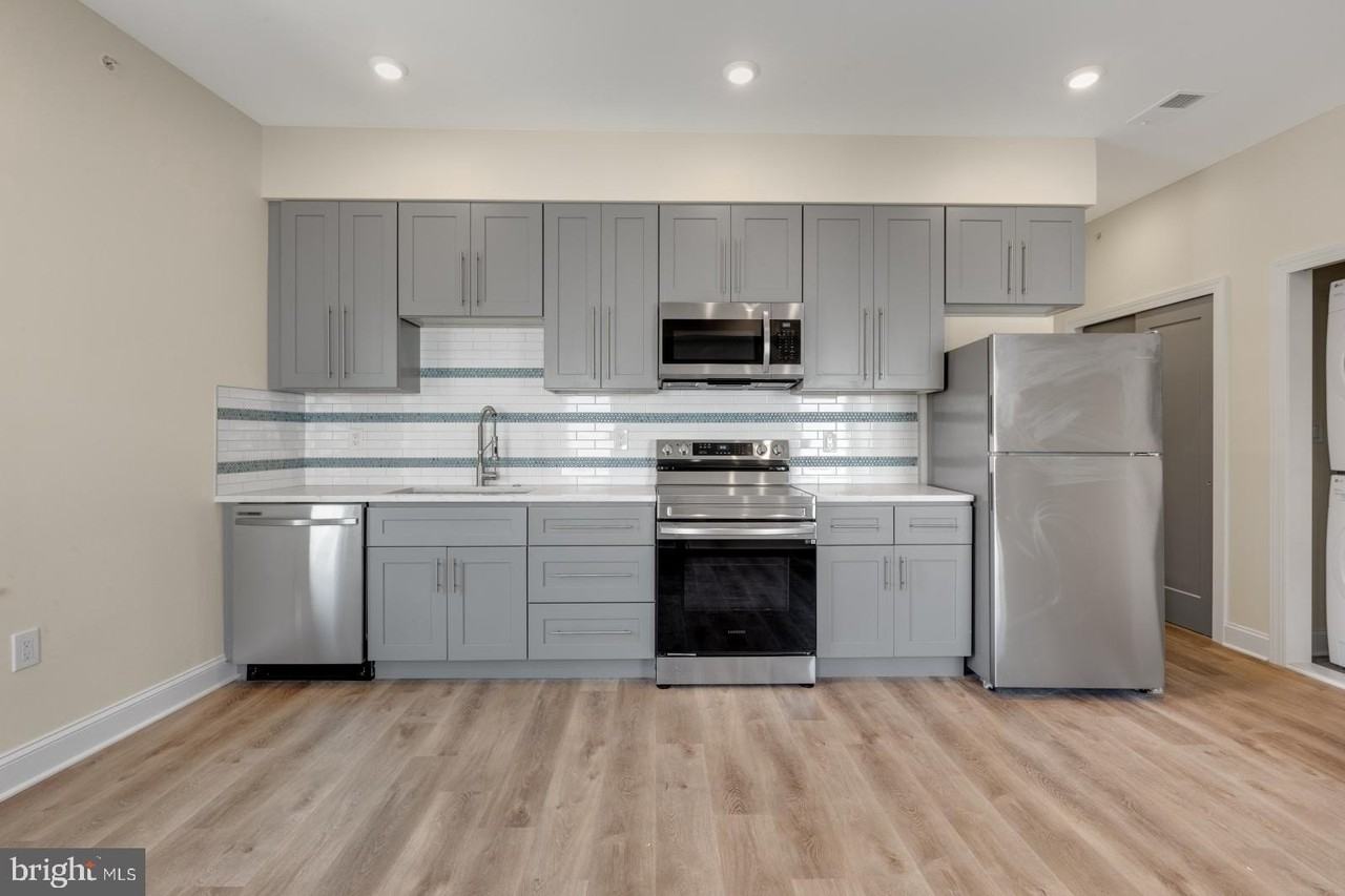511 Gorgas Ln #E - Photo 3 of 25