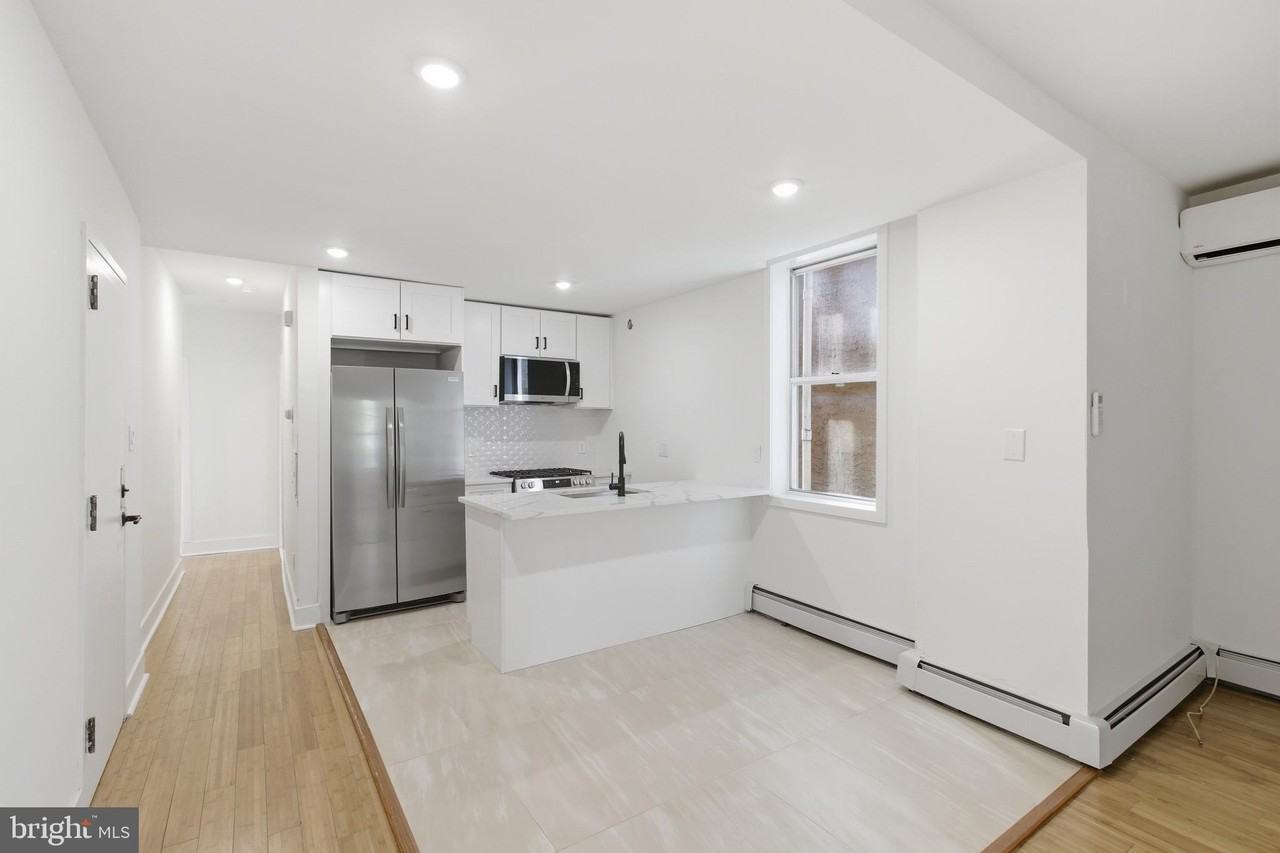 747 S 2nd St #3F - Photo 3 of 14
