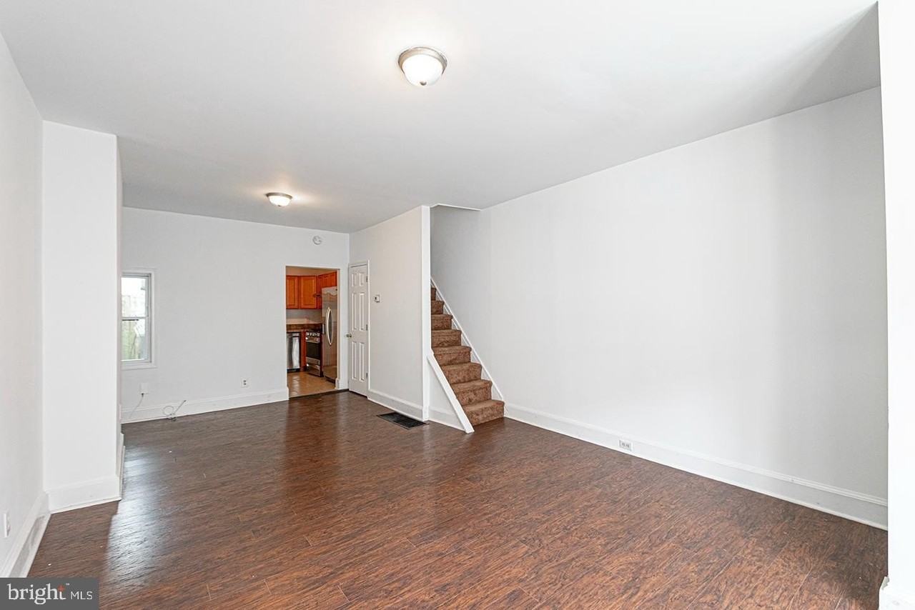1535 S Hicks St - Photo 2 of 18