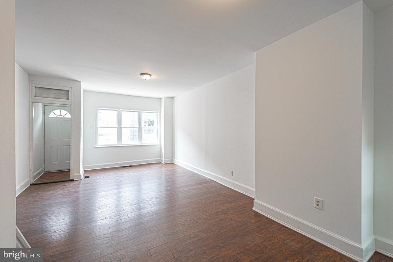 1535 S Hicks St - Photo 3 of 18