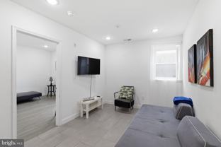 925 N Broad St #4F - Photo 1 of 1