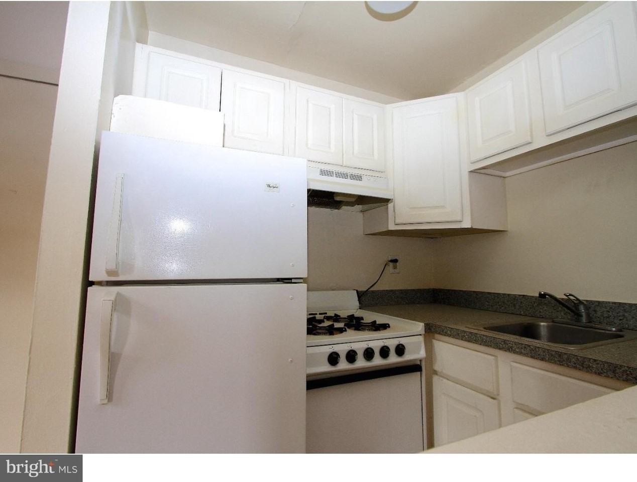 415 S 11th St #3F - Photo 7 of 13