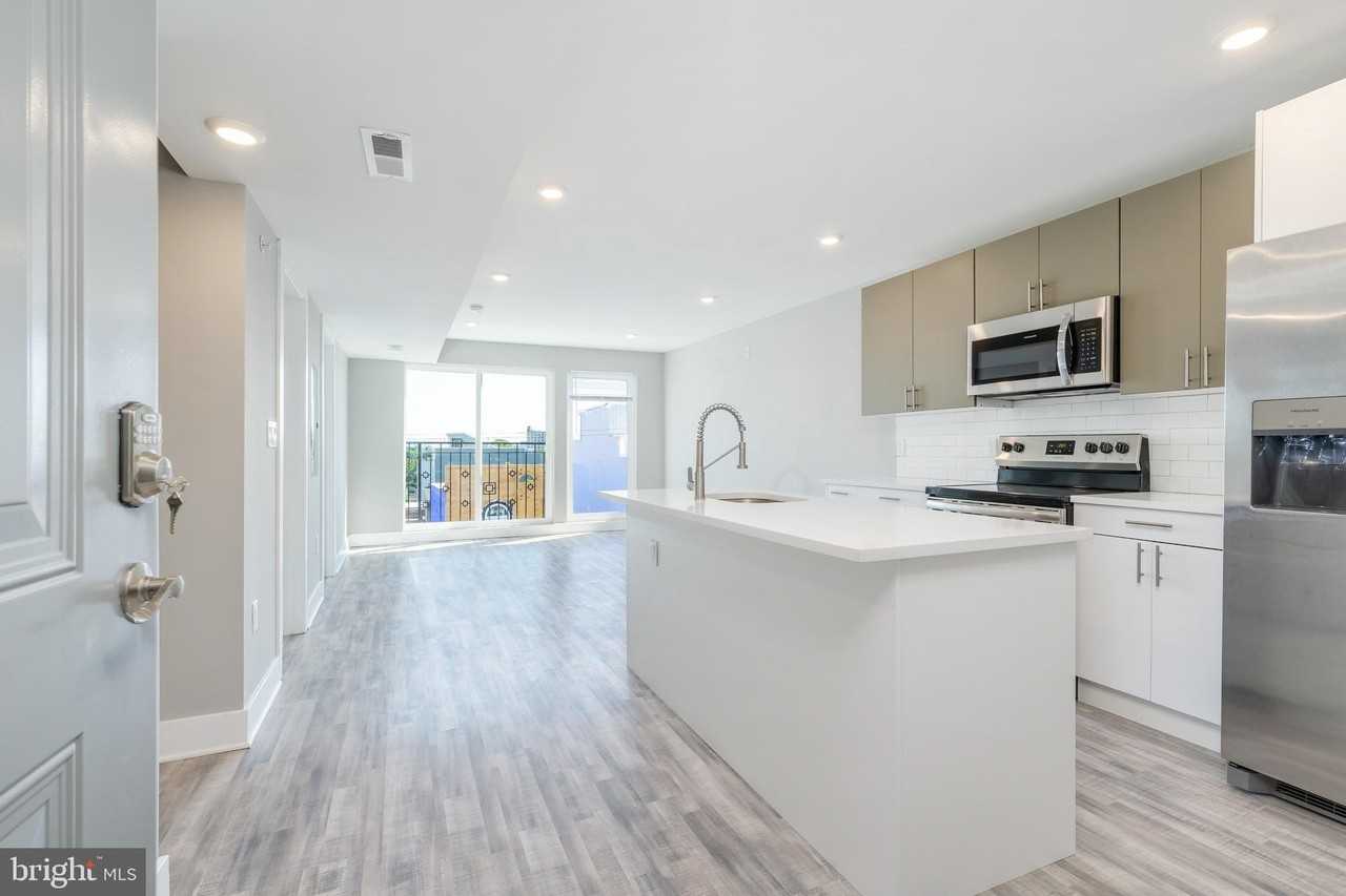 2500 N Mascher St #14 - Photo 4 of 19
