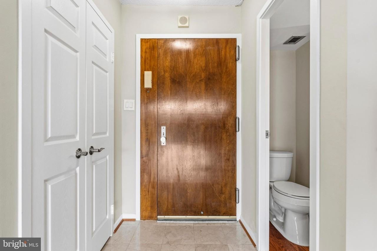 400 Madison St #310 - Photo 4 of 42