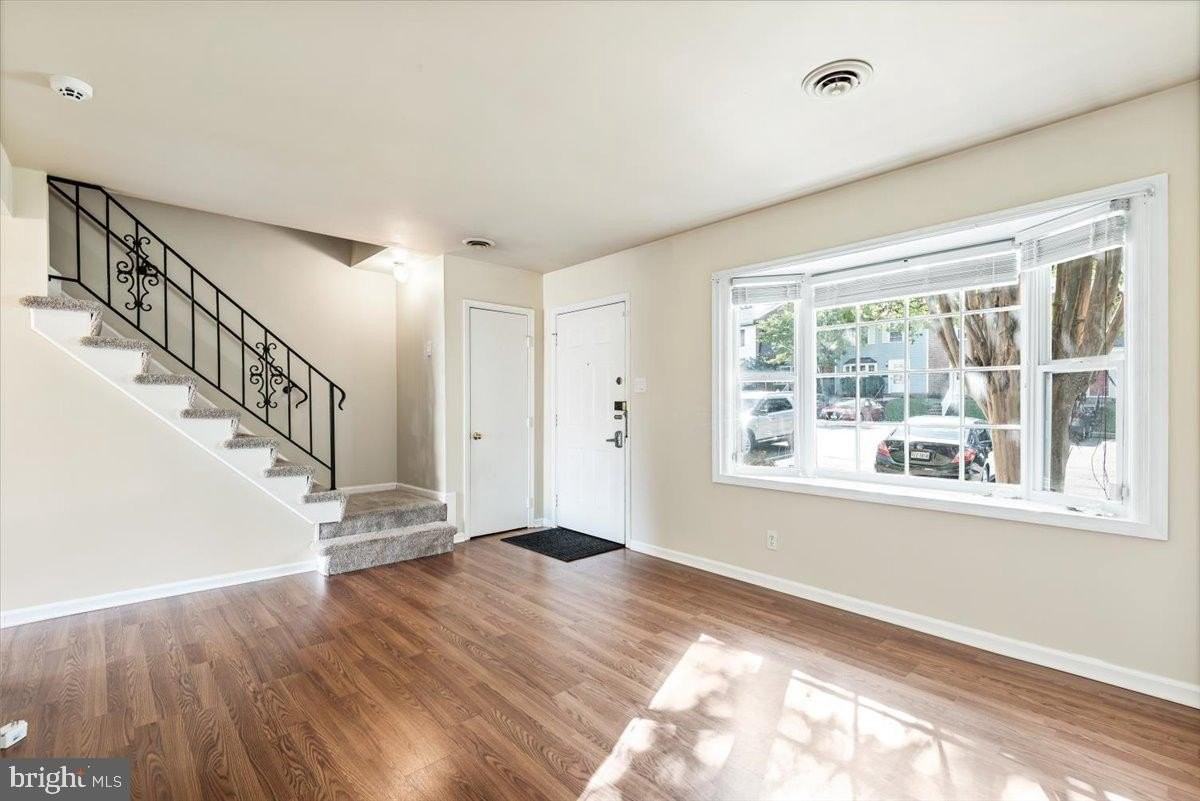 7823 Provincetown Dr - Photo 2 of 11