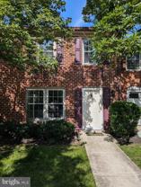 5633 Independence Cir - Photo 1 of 1