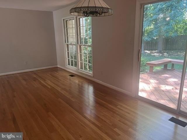 8523 Tysons Ct - Photo 4 of 24