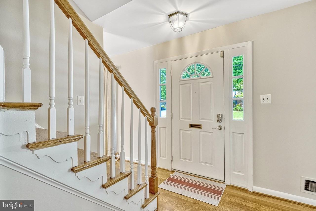 5021 Fleming Dr - Photo 5 of 50