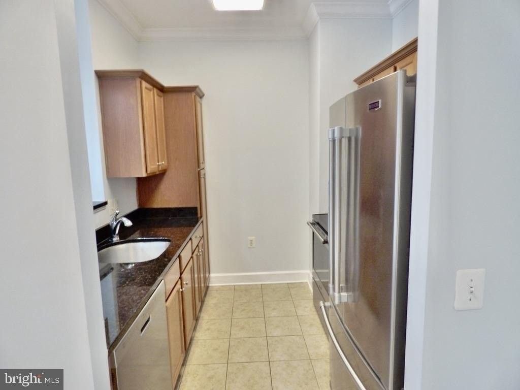 11800 Sunset Hills Rd #118 - Photo 7 of 50
