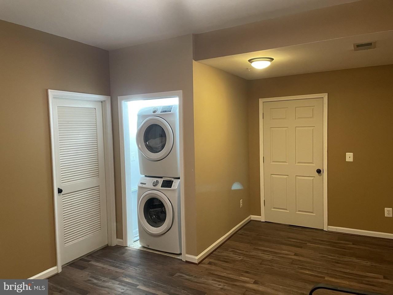 9128 Aventon Ct - Photo 3 of 25