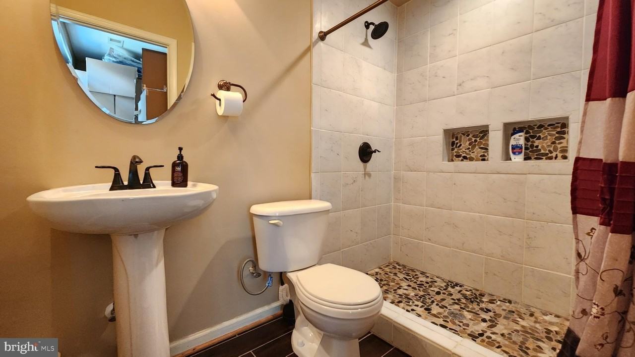 9128 Aventon Ct - Photo 4 of 25
