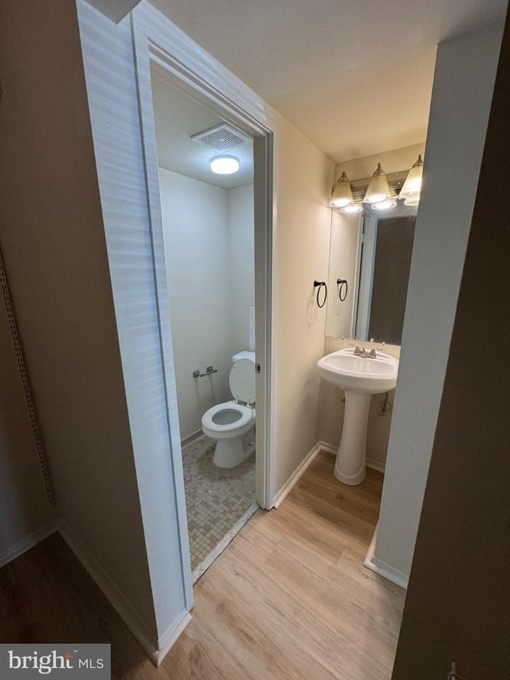 7980 Audubon Ave #A3 - Photo 5 of 9