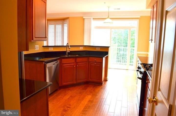 13626 Venturi Ln #171 - Photo 4 of 17