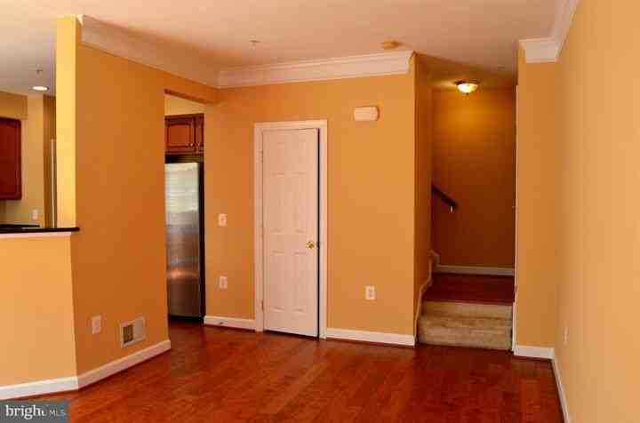13626 Venturi Ln #171 - Photo 5 of 17