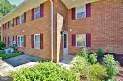 8612 Walutes Cir #B - Photo 1 of 1