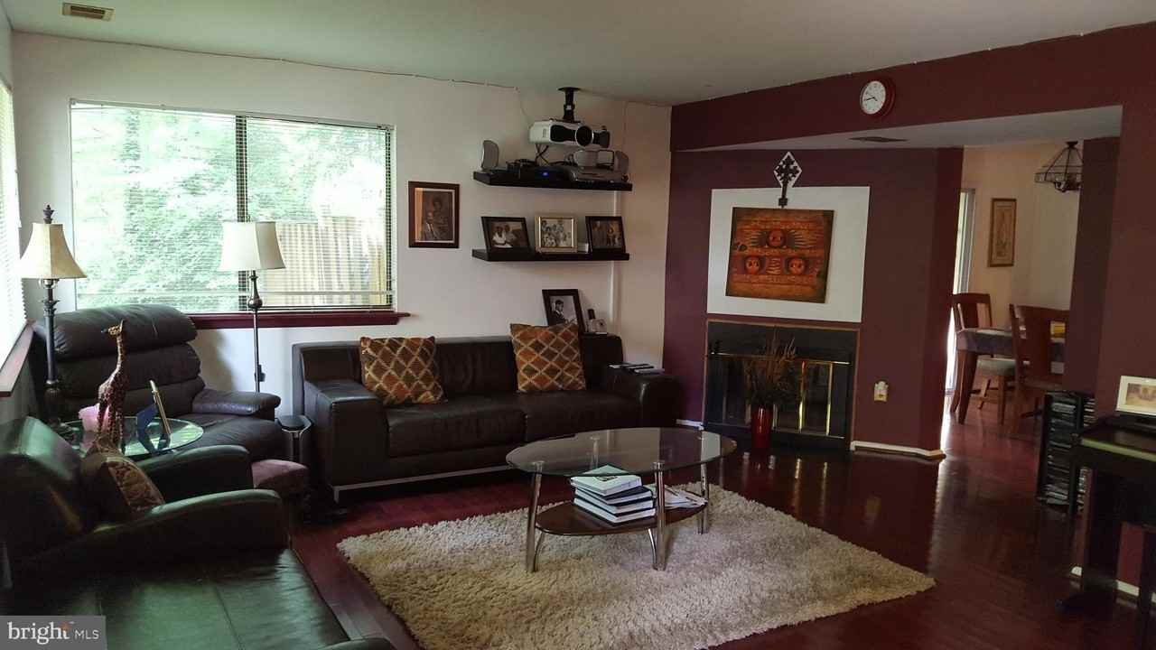10699 Spring Oak Ct - Photo 2 of 23
