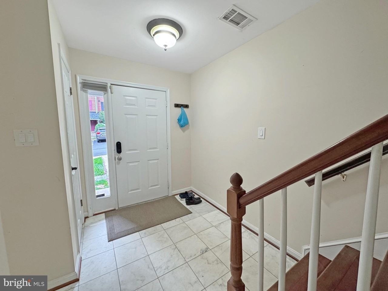 7760 Marshall Heights Ct - Photo 3 of 26