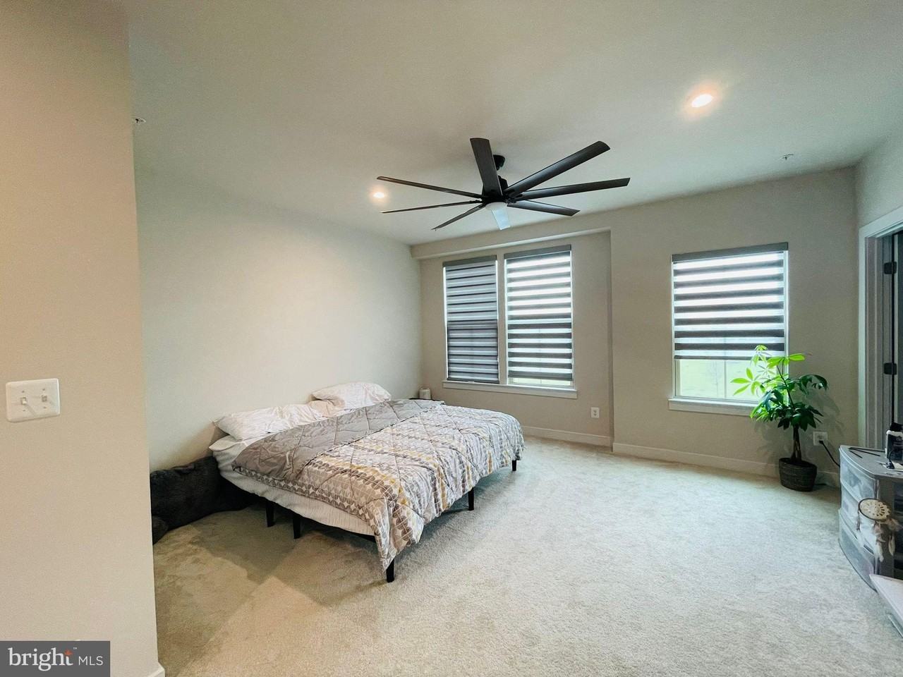 24260 Thurso Sq - Photo 6 of 16