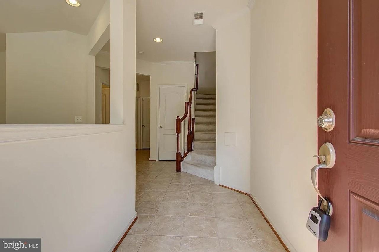 22648 VIENNA Terrace - Photo 2 of 28