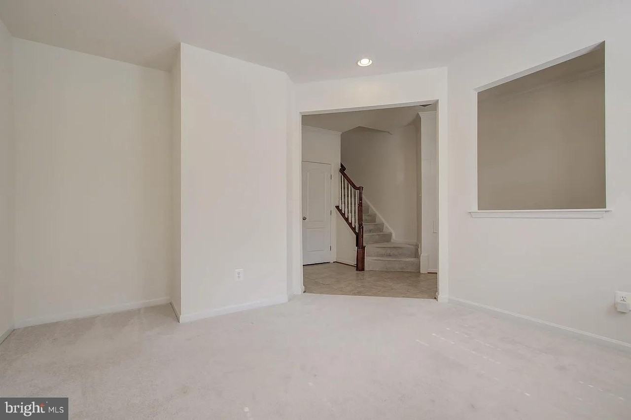 22648 VIENNA Terrace - Photo 3 of 28