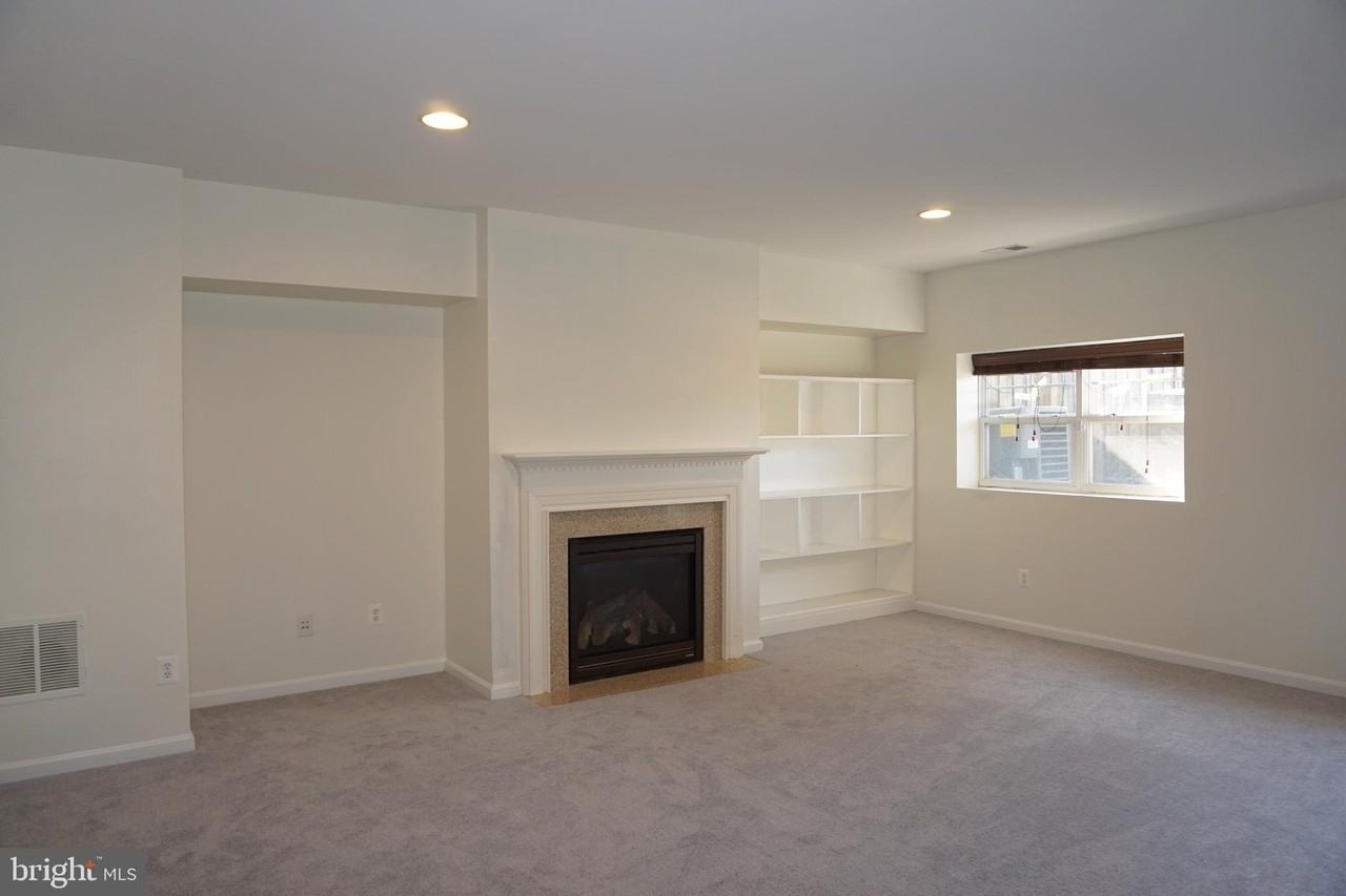 9219 Alvyn Lake Cir - Photo 2 of 9