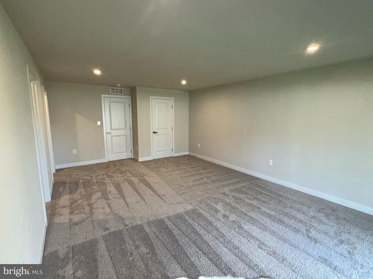 9193 Edenderry Dr - Photo 3 of 14