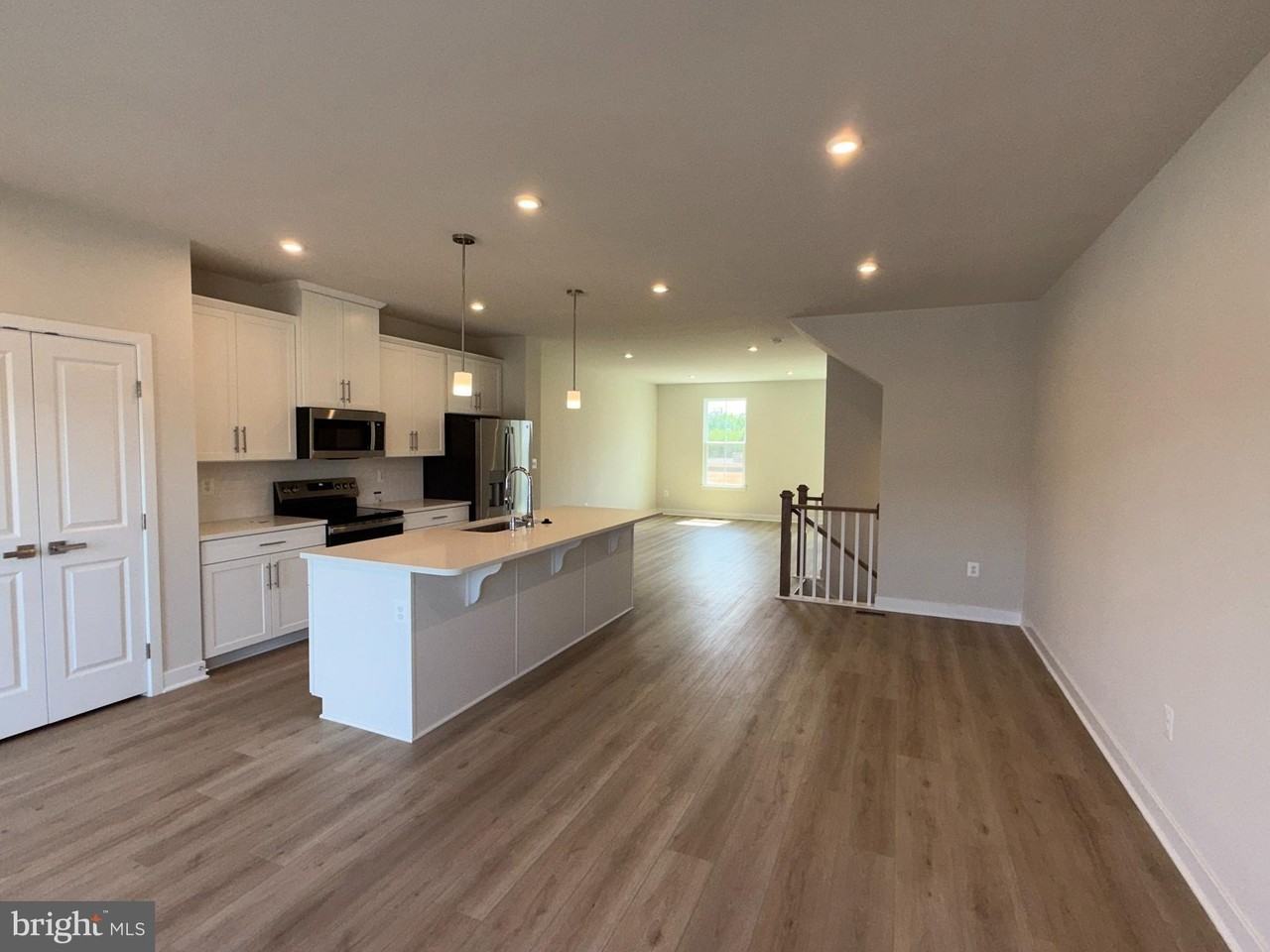 9193 Edenderry Dr - Photo 5 of 14