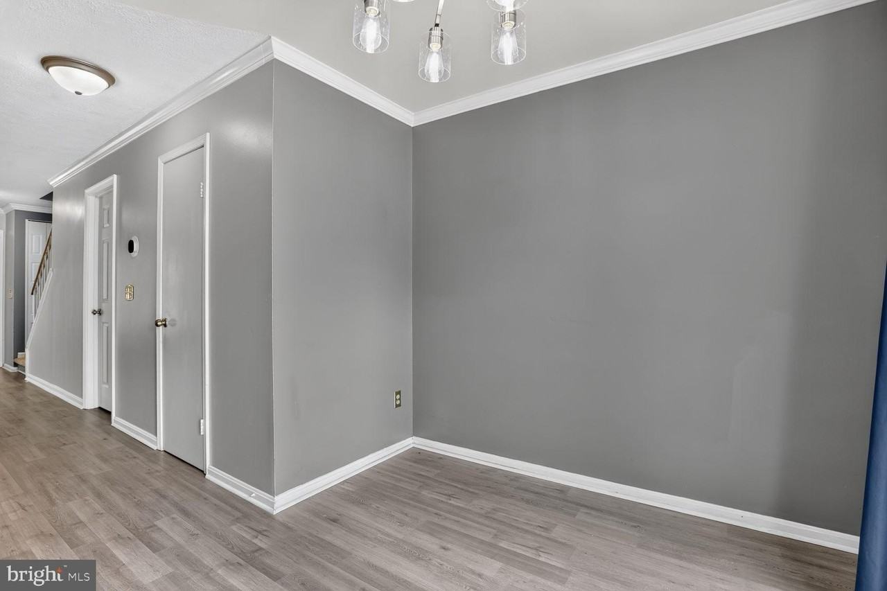 10714 Gideon Ct - Photo 6 of 15