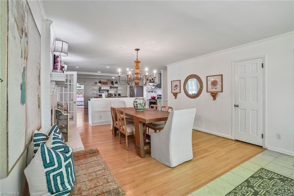 5006 Fast Ln - Photo 7 of 46