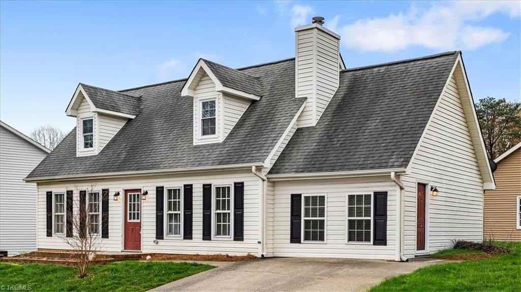 332 Brookside Ct - Photo 3 of 35