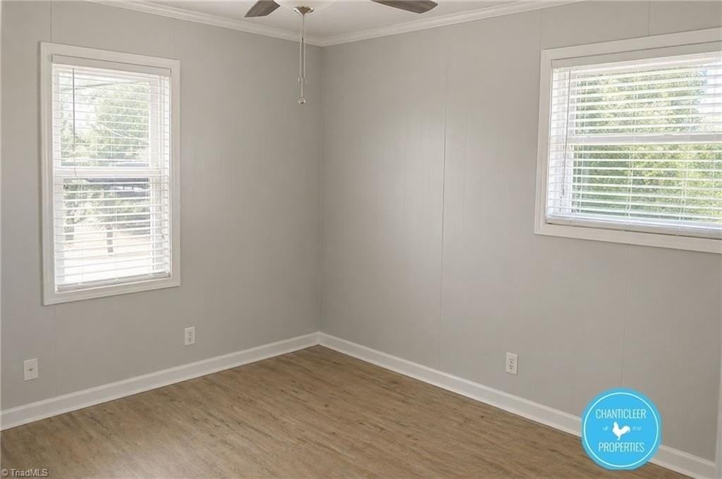820 W 7th St - Photo 7 of 13