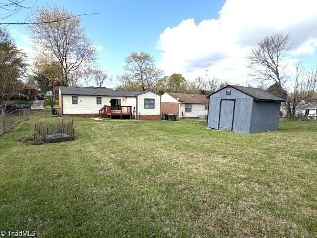 1809 Acorn Rd - Photo 4 of 24